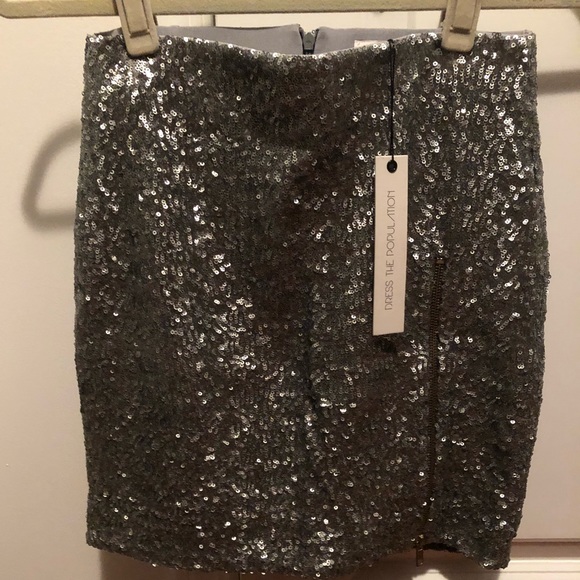 Dress the Population Dresses & Skirts - Dress The Population silver sequin skirt